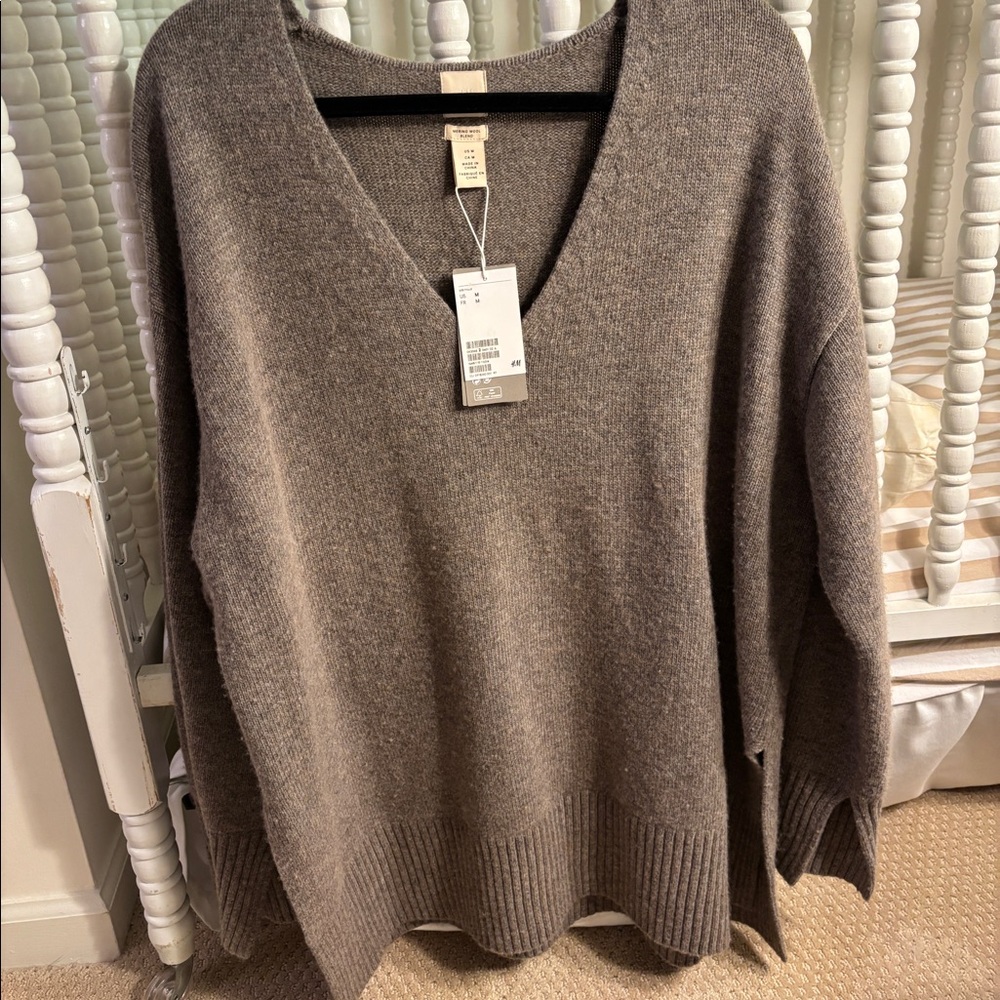 NWT H&M Wool Blend Oversized Sweater Sz M